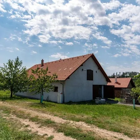 Chalupa Milesin Holiday home Milesin