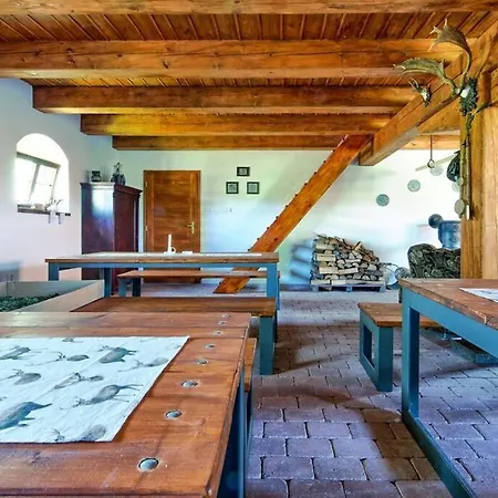 Holiday home Chalupa Milesin Milesin